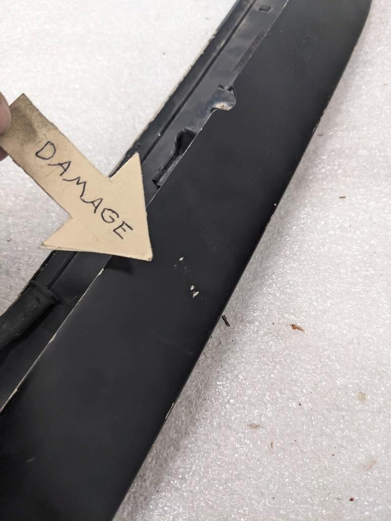 DAMAGED PORSCHE 9445121030003C REAR SPOILER RALLY BLACK FOR PORSCHE 968 USED R24