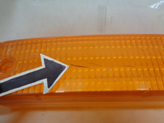 Porsche 944 (951) Turn Signal Lens Front right 951 631 161 01 USED OEM R25T1