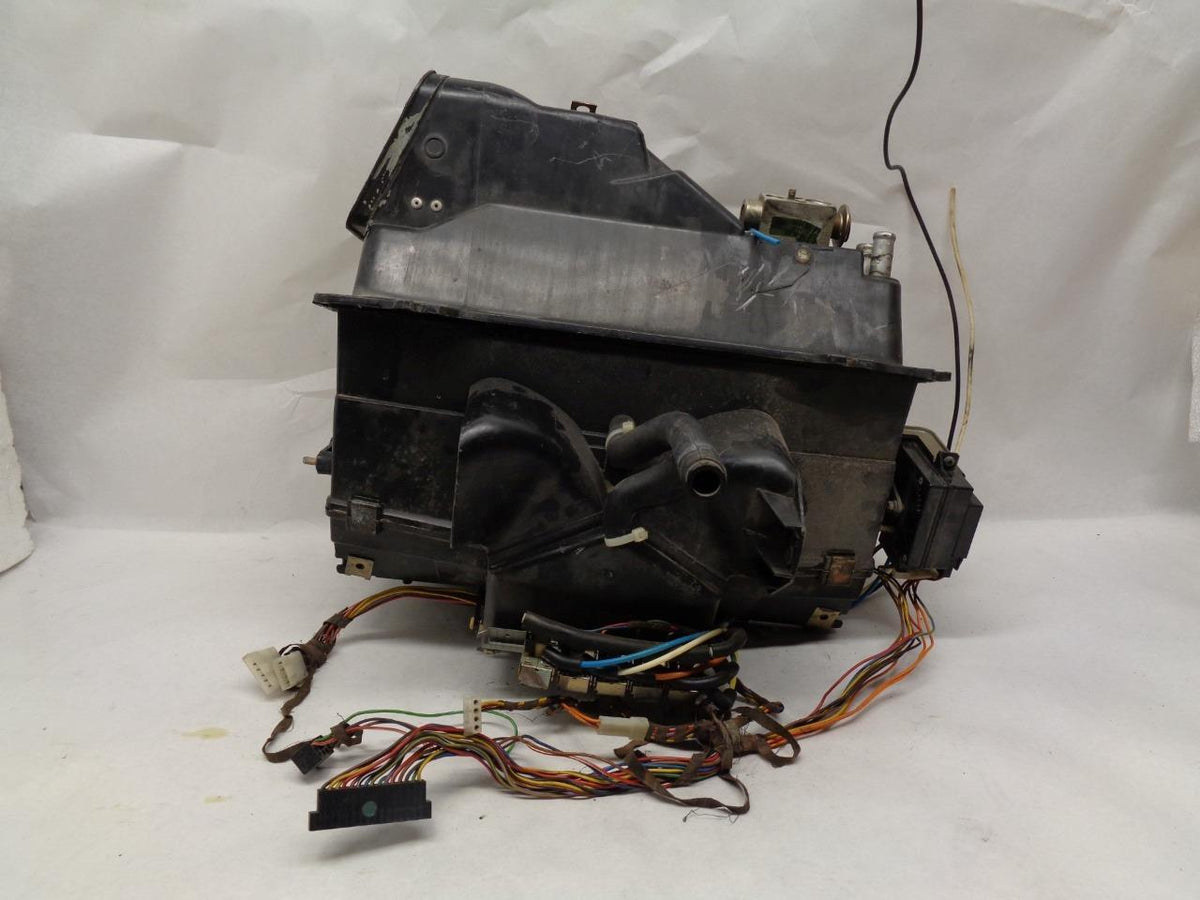 Porsche 928 HVAC Unit Complete Fits Late Model 928 USED GENUINE R25
