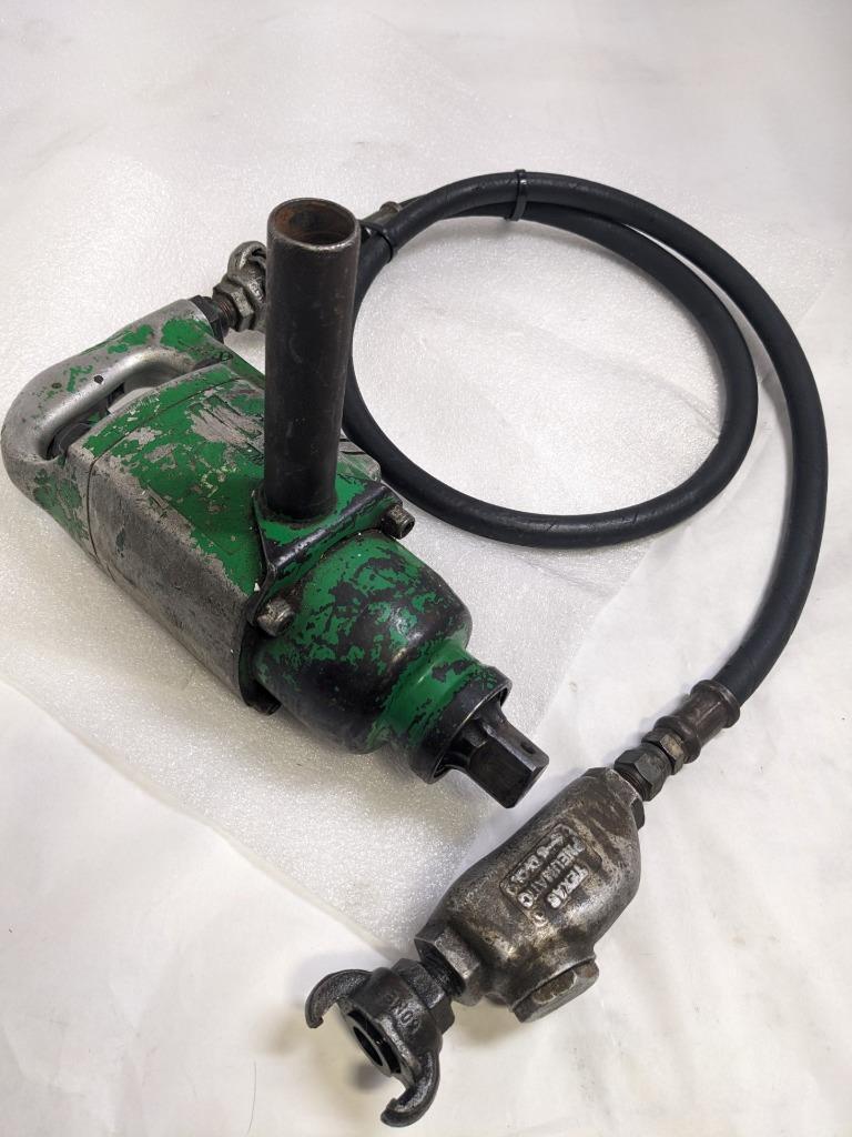 CLECO PNEUMATIC AIR IMPACT WRENCH 1-1/2'' SQUARE DRIVE 1201-3002 FT/LB USED R22
