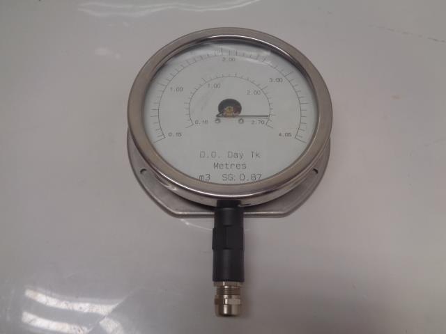 1 USED UNIDENTIFIED M3 FLOW GAUGE / PRESSURE TRANSDUCER R14