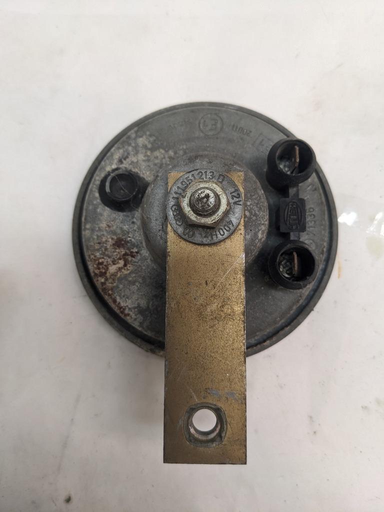 PORSCHE 911 ANTI-THEFT WARNING HORN ALARM SYSTEM 400HV 111951213 #2 USED R21T2