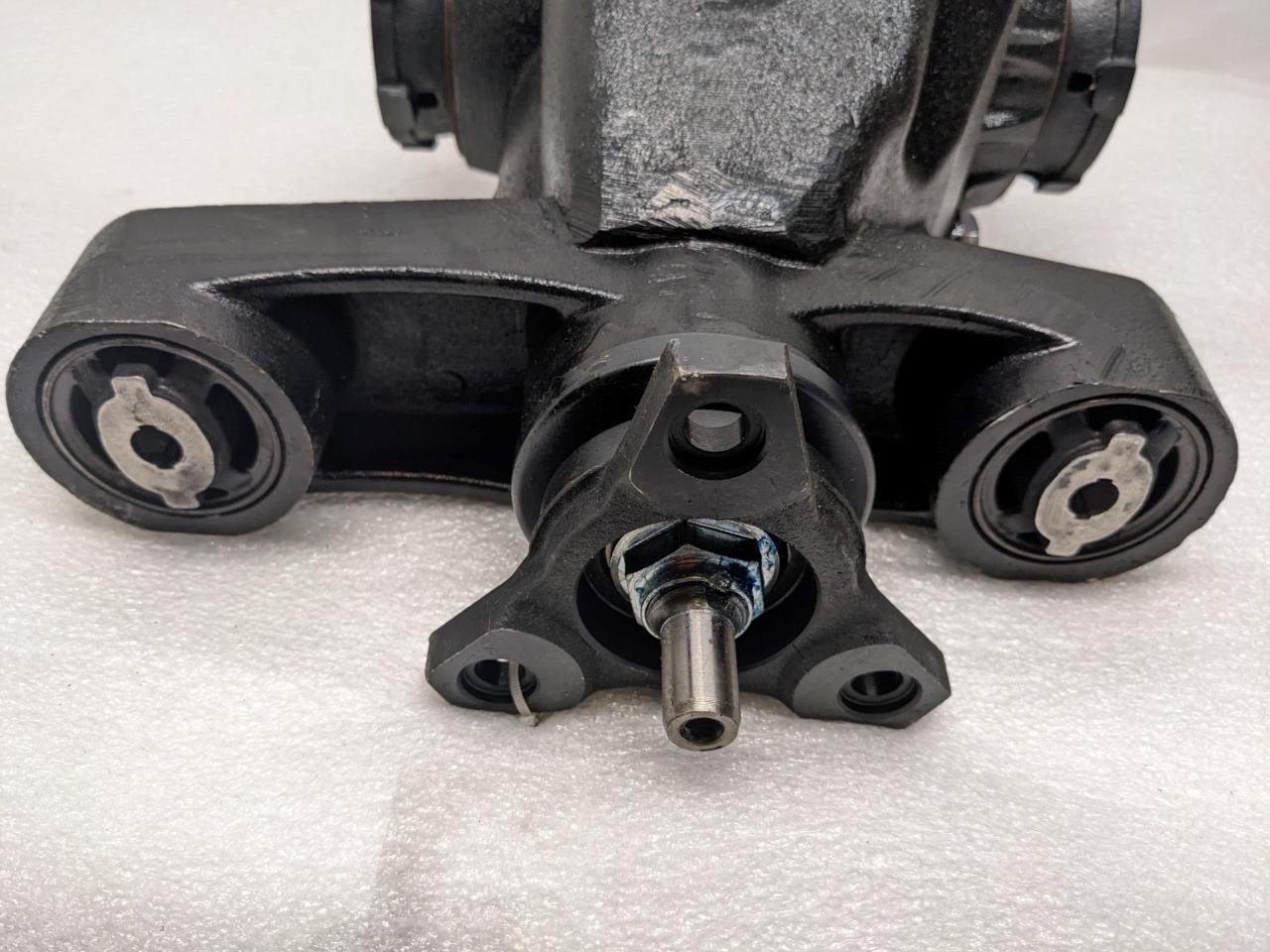 DIFFERENTIAL AXLE CARRIER 52700006, 20230303 NEW B1