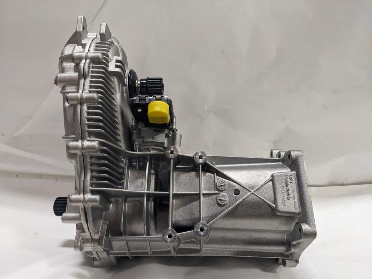 GENUINE PORSCHE 958 351 042 BX 15-18 CAYENNE TRANSFER BOX CASE T3 BSRG4
