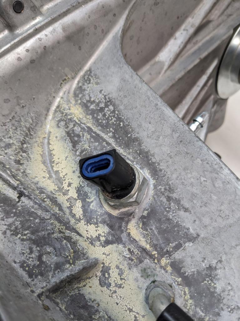 DAMAGED FORD GC347A195GA MANUAL SHIFT TRANSFER CASE ASSEMBLY FOR F350SD NEW B2