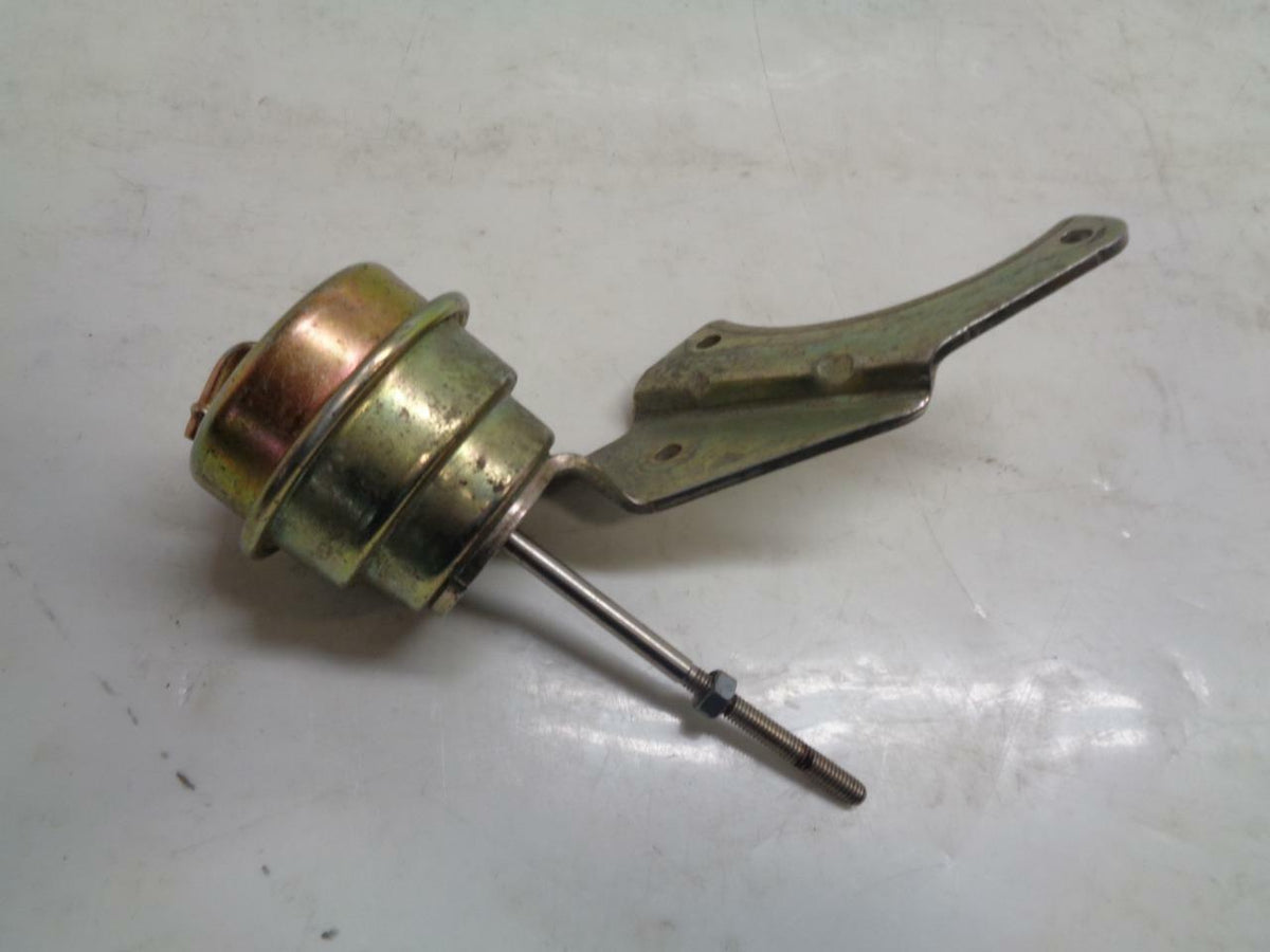 USED INTERNAL WASTEGATE KKK TURBO ACTUATOR 18.12.02 R8 TC