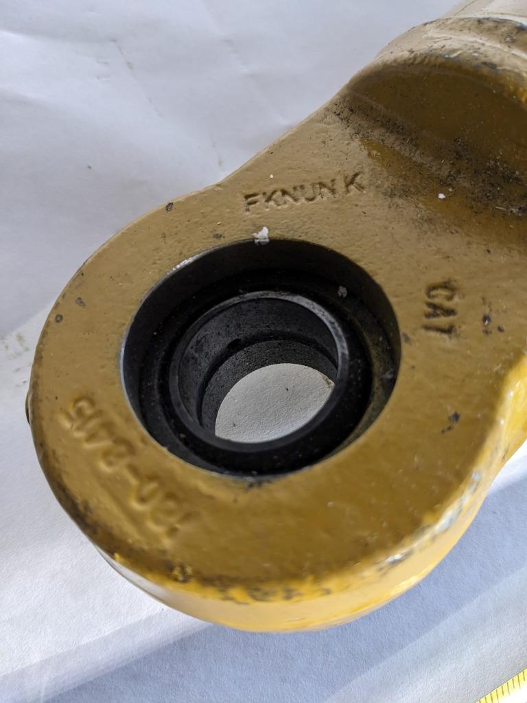 CAT HEAD GP-PUMP FOR D8R D8R II 183-8415 R17