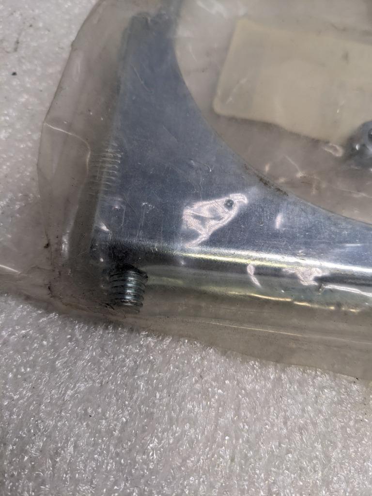 DYNAFLEX PRODUCTS 46-500 Z ZINC PLATED CLAMP NEW R5TB