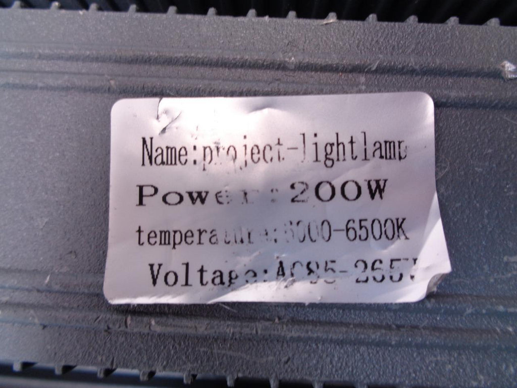 DAMAGED PROJECT-LIGHT LAMP / FLOOD LIGHT 200W SR