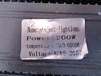 DAMAGED PROJECT-LIGHT LAMP / FLOOD LIGHT 200W SR