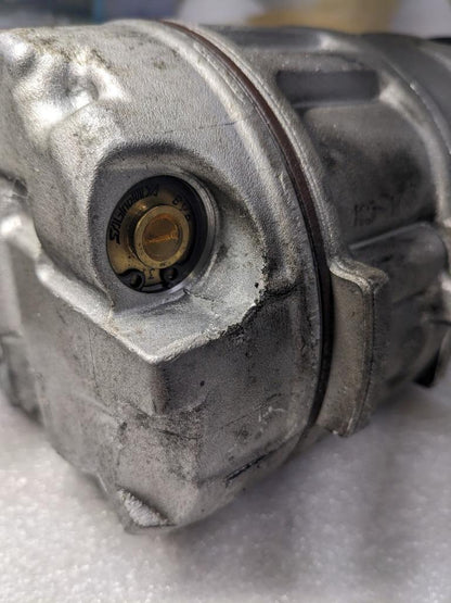 PORSCHE 911 996 BOXSTER DENSO A/C COMPRESSOR W/PIPE 99612601152 USED 996B.G.L.