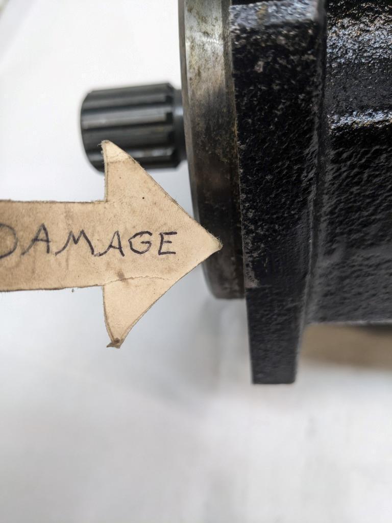 EATON 421AK HYDRAULIC AXIAL PISTON PUMP-BLACK- 421AK02552C #2 NEW H1