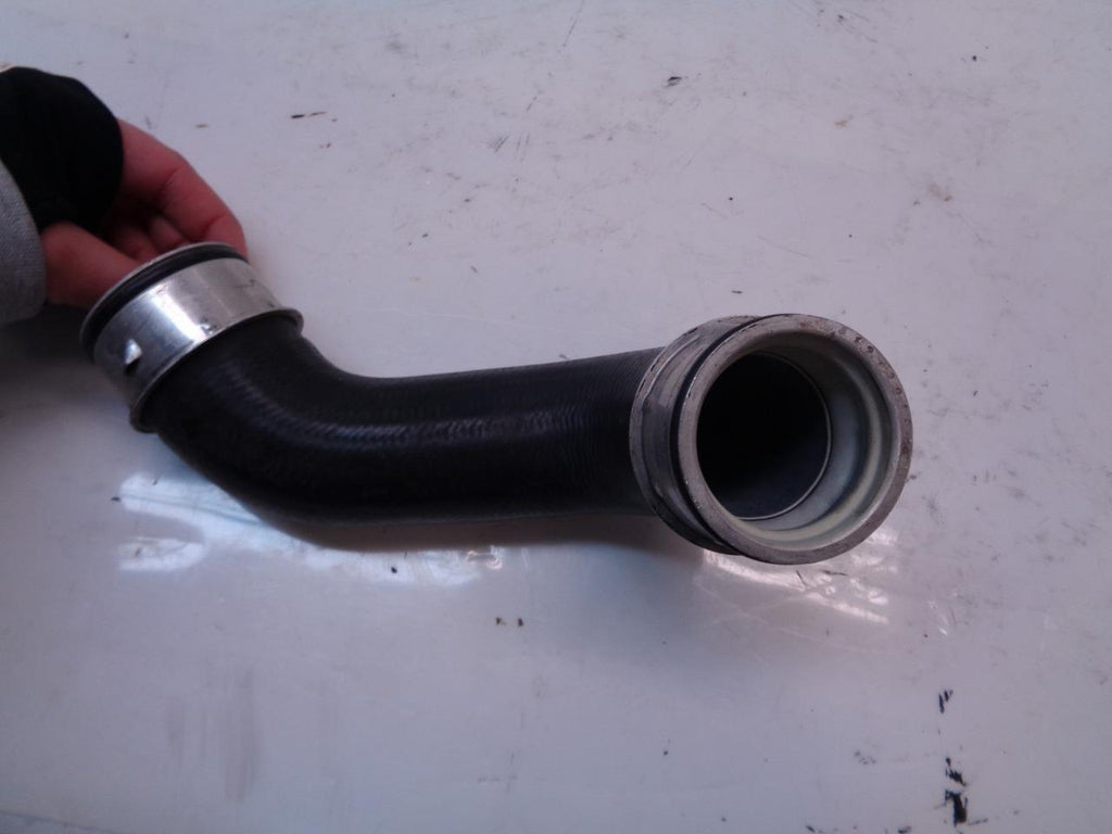 USED PORSCHE WATER HOSE / COOLANT HOSE FOR PORSCHE 911 996 106 201 77 R24T5