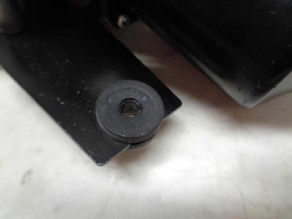 NEW GENUINE MERCEDES-BENZ WIPER MOTOR 463 906 97 01 R13