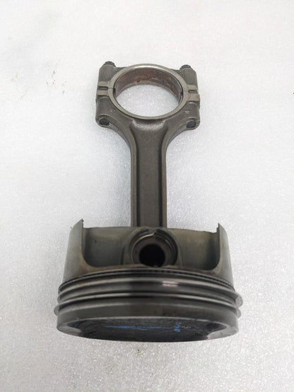 PORSCHE 911/996  CONNECTING PISTON ROD #1 9961031026R USED 996BGL2T2