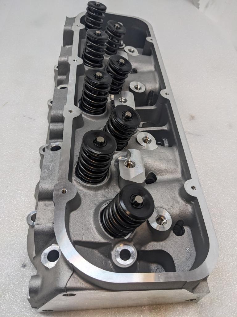 SINGLE CHEVY COMPLETE ASSEMBLED ALUMINUM CYLINDER HEAD CAMBER XPC3021 NEW I2