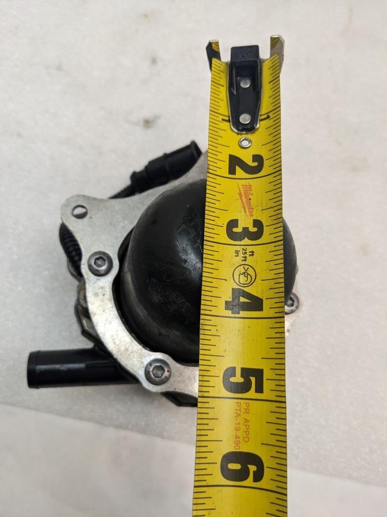 PORSCHE PANAMERA 970 SECONDARY AIR PUMP 95B131337 USED R20