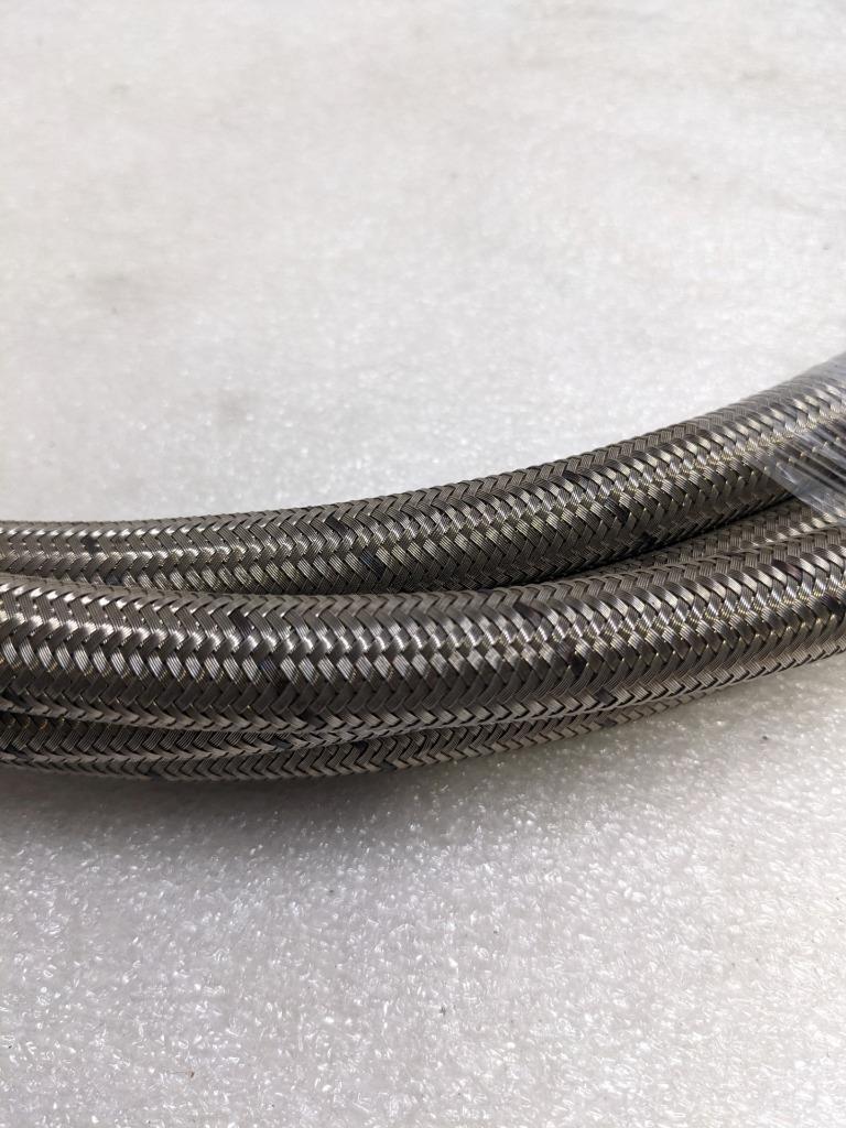 UNBRANDED BRAIDED METALLIC 26' HOSE 5/8" OD 1/2" ID TEFLON LINED NEW R3T3