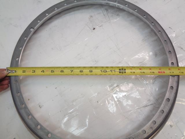 TRIANGLEHARDALLOYS REV LIP ROLLED FLANGE OUTER 18X1.5 40 BOLT RIM HALF NEW R14