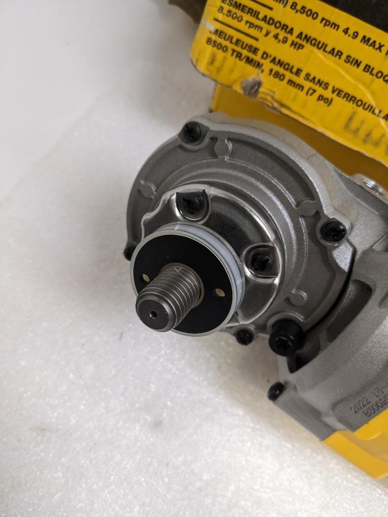 DEWALT DWE4597N PROTECT LARGE ANGLE GRINDER 7" DIA WHEEL 120 VAC NO-LOCK NEW R35