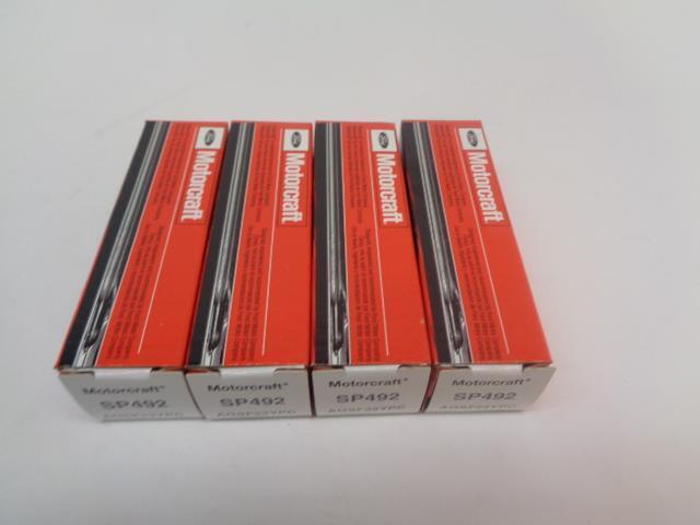 BRAND NEW MOTORCRAFT SPARK PLUG 4-PACK FORD SP492 R13T2