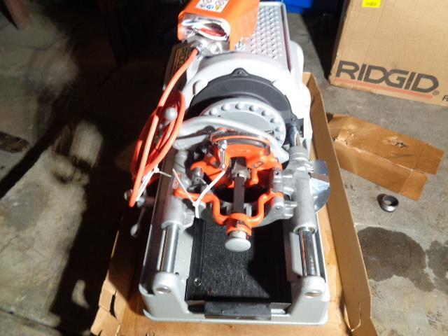 RIDGID MODEL 535 THREADING MACHINE FOR 1/8"-2" PIPE 2HP MANUAL CHUCK NEW #2 B2