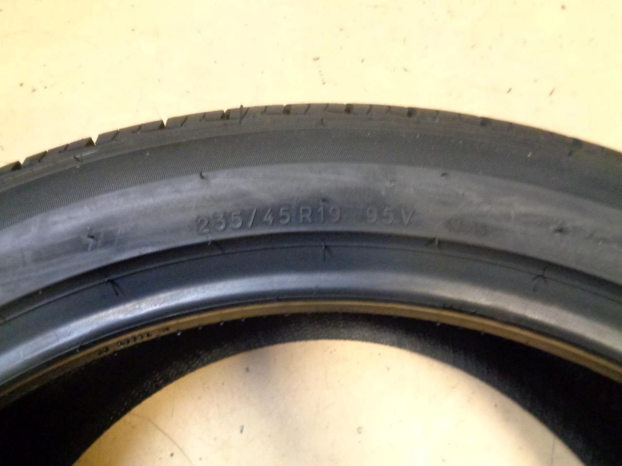 1 NEW TIRE UNIROYAL TIGER PAW TOURING AS 235 45 19 95V SL 08507