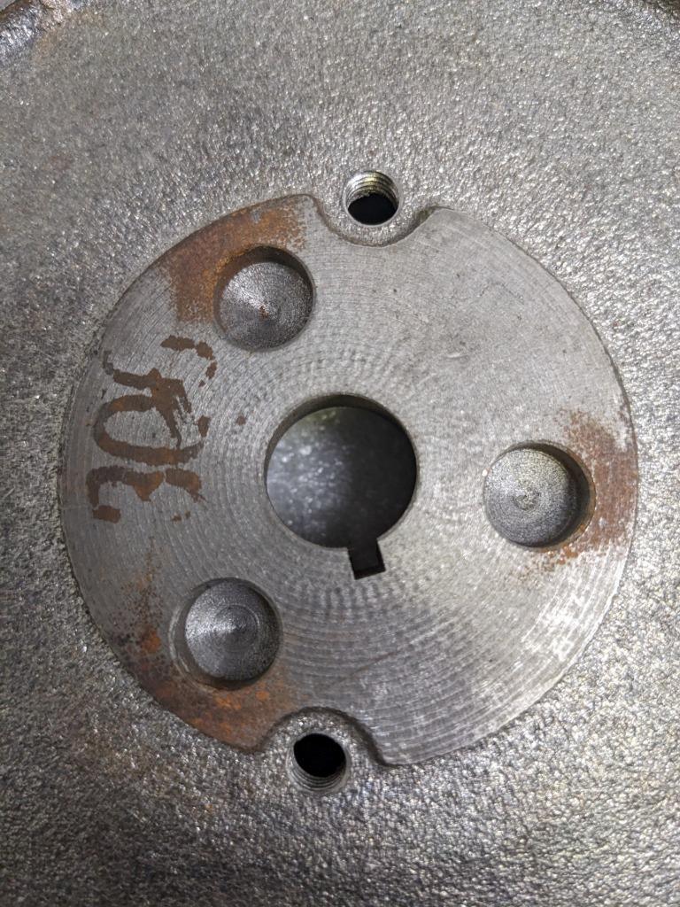 BRIGGS AND STRATTON 593139 FLYWHEEL FOR 19J137-0001-F1 SMALL ENGINE NEW R32