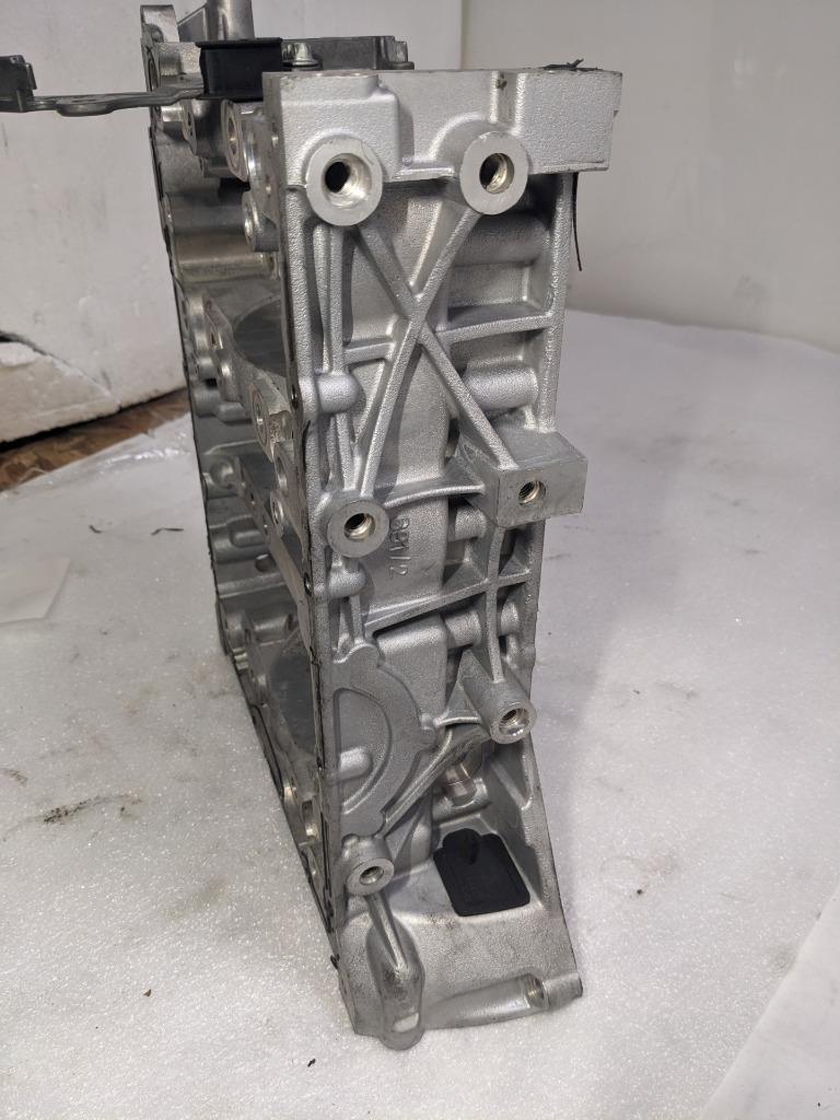 PORSCHE MACAN 2016 3.0 PETROL ENGINE BLOCK 9461011137R USED I2