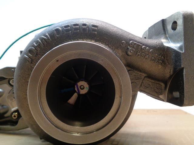REMAN GENUINE JOHN DEERE BORGWARNER TURBOCHARGER B2 SE502511 E2