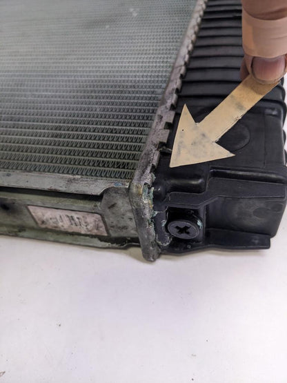 LEAKY PORSCHE 92810604401 RADIATOR FOR 87-91 PORSCHE 928 MANUAL TRANS USED R25