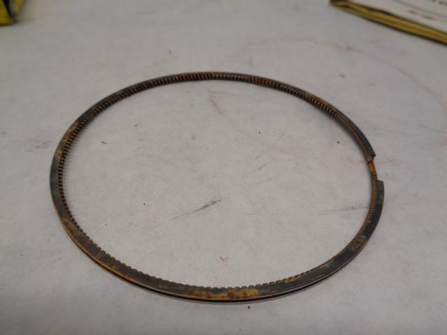 NEW *RUSTED* GOETZE RINGS FOR PORSCHE 944 968 3.0L 08-324500-00 R20T5