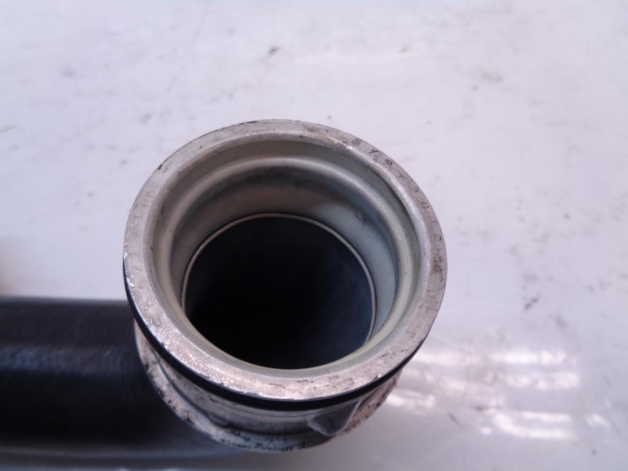 USED PORSCHE WATER HOSE / COOLANT HOSE FOR PORSCHE 911 996 106 201 77 R24T5