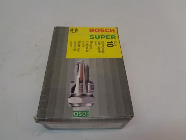 BRAND NEW BOSCH SUPER SPARK PLUG DODGE PONTIAC 10 PACK 7527 R13T3
