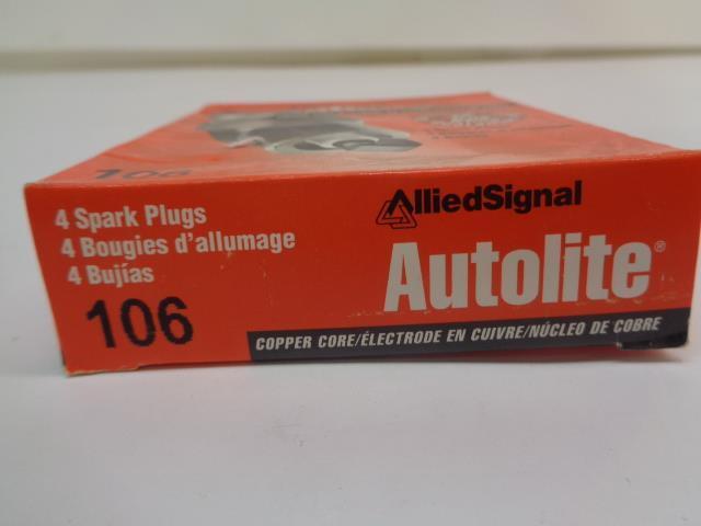 BRAND NEW FORD SATURN CHEVY BUICK AUTOLITE COPPER CORE SPARK PLUGS 106 4PACK R13