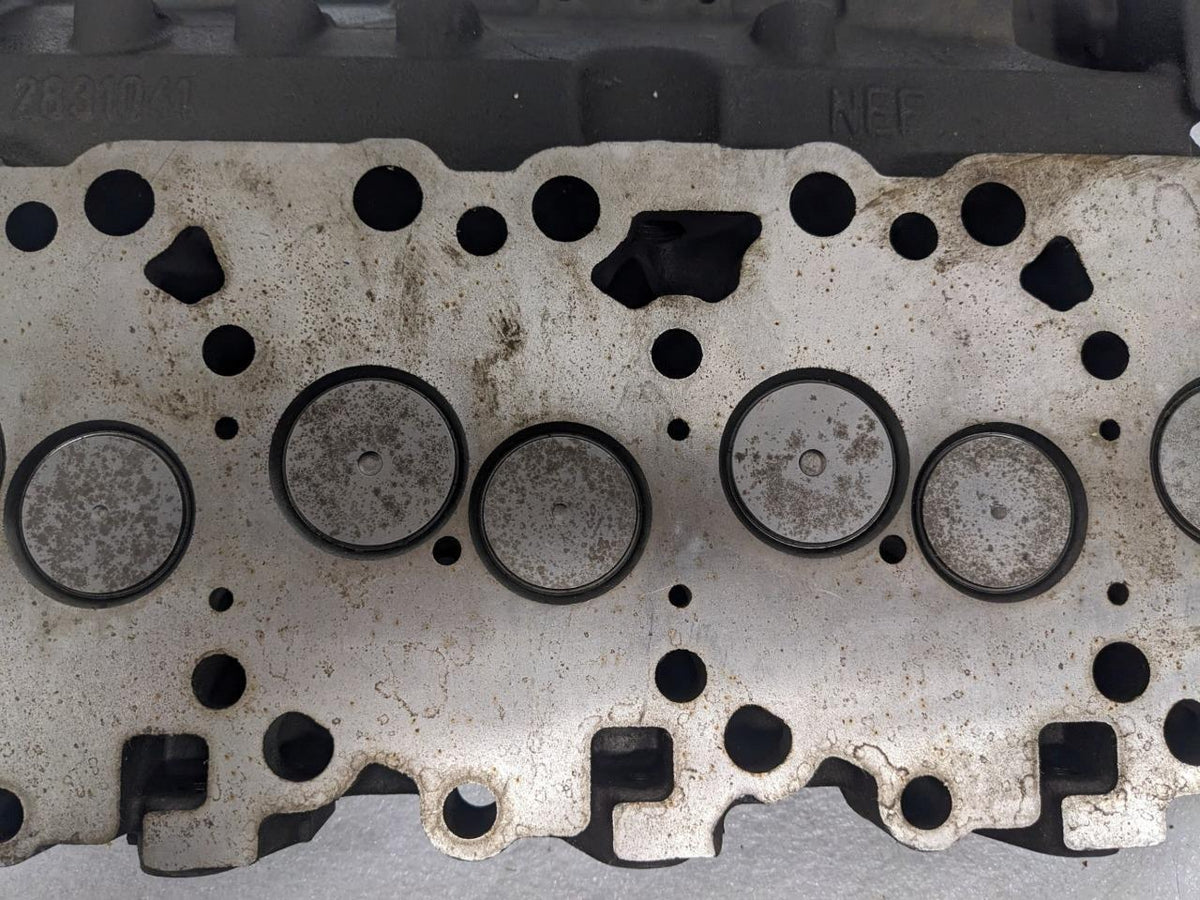 CUMMINS 2831041 Case Cummins Cylinder Head FOR 450/430/440 CASE Dozer NEW R18