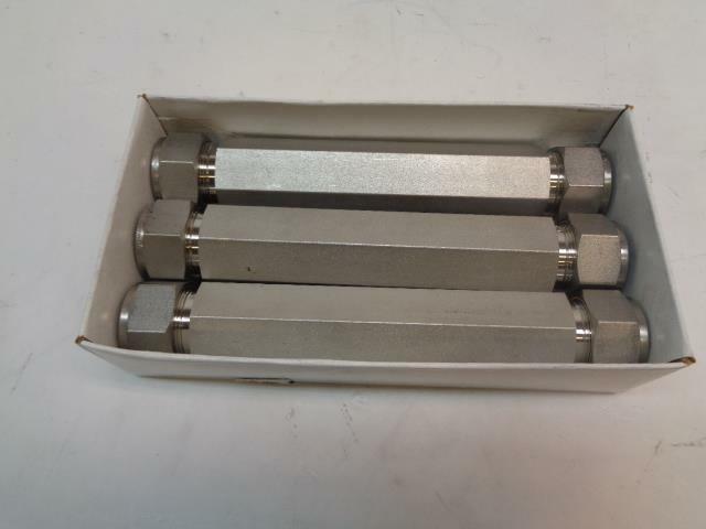 NEW SWAGELOK BULKHEAD UNION TUBE FITTING 3/4" 3PC. SS-1210-6-0021 R10TC