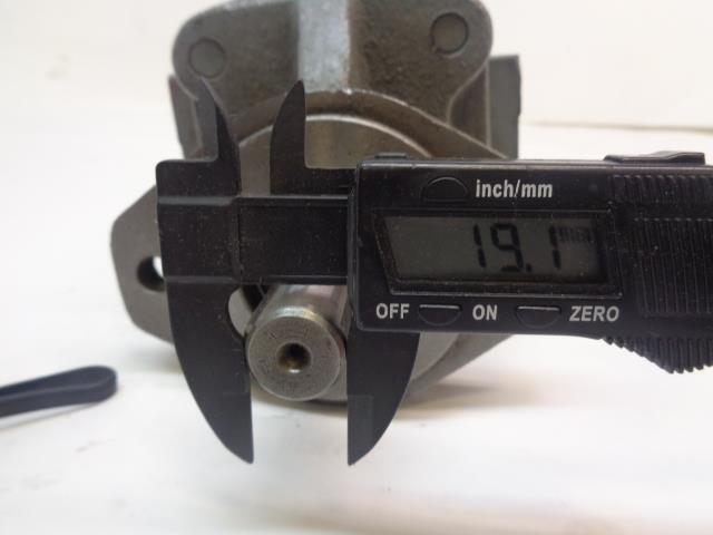 NEW UNKNOWN HYDRAULIC PUMP/MOTOR 2 INCH SHAFT R34T1
