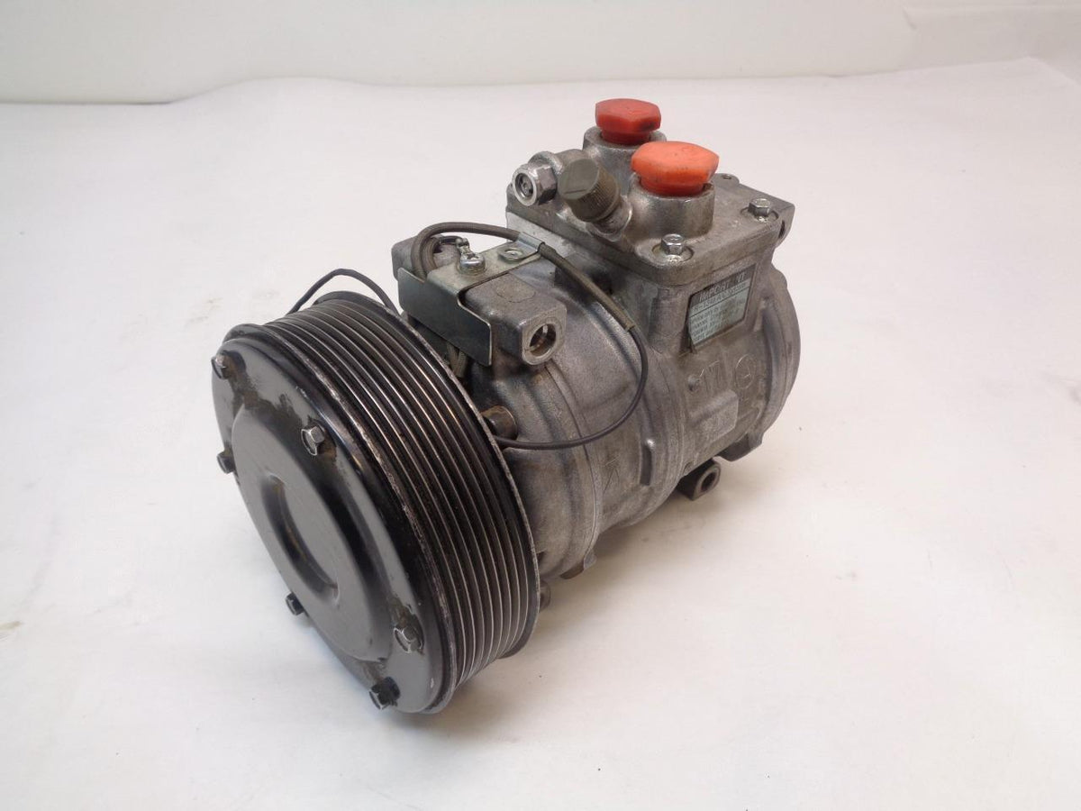 USED DENSO JOHN DEERE AC COMPRESSOR AN221429 for TRACTORS BACKHOES DOZERS R1