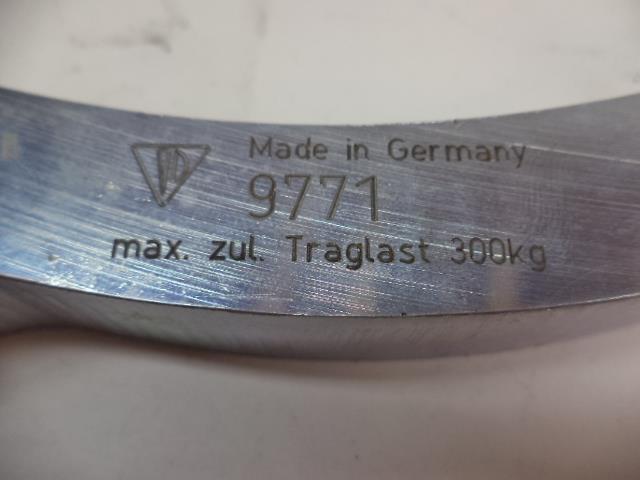 NEW GENUINE PORSCHE ADAPTER STAND FITS PORSCHE 997 000 721 977 11 # 9771 R20T9