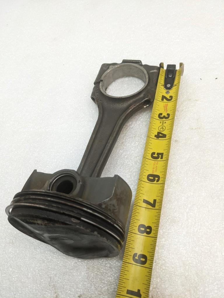PORSCHE CAYENNE PISTON CONNECTING ROD #5 (CRACKED) 9461191R USED R24