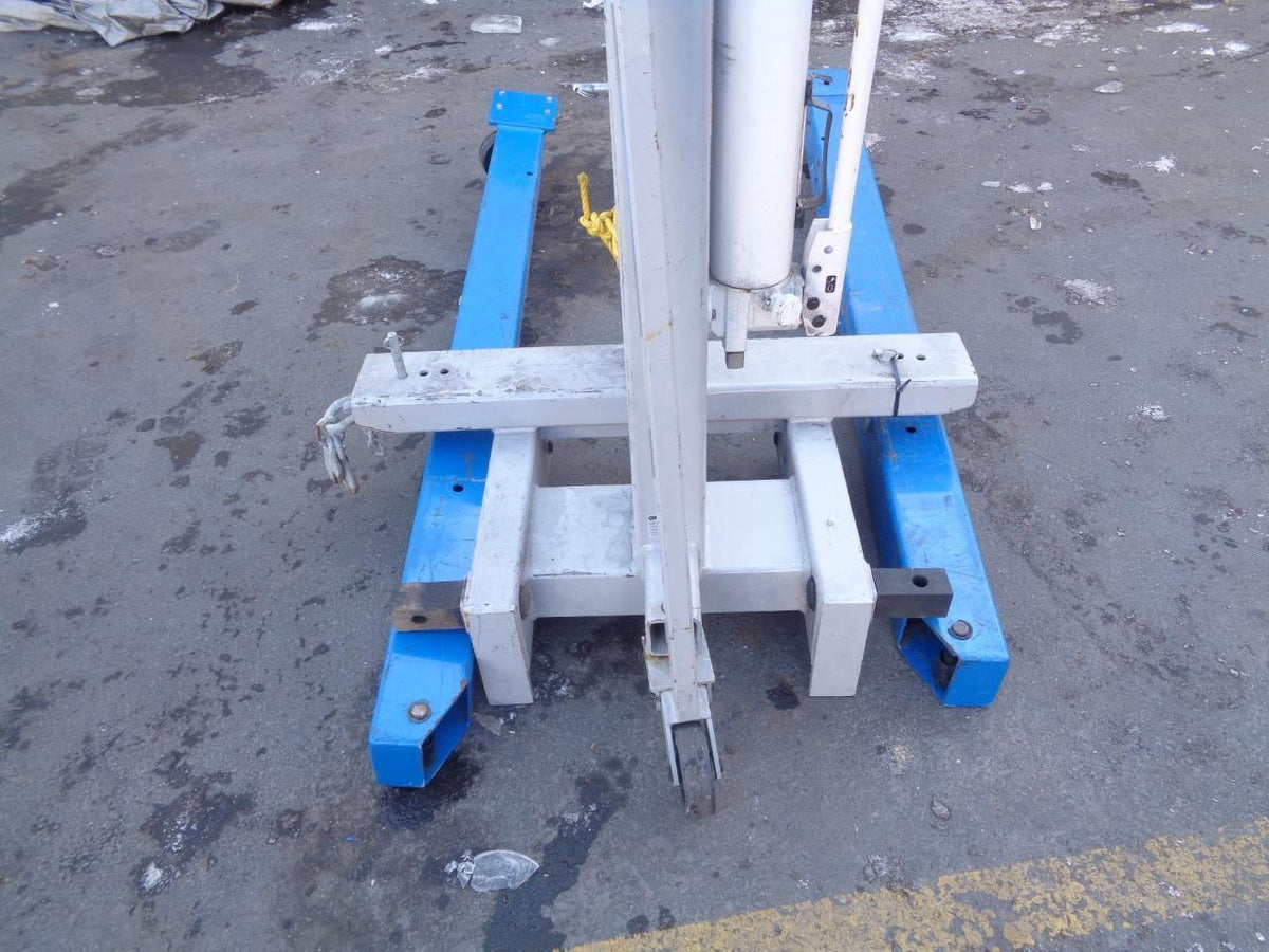 OTC 1820 4400LB DELUXE STEEL FLOOR CRANE 85" Ht 41-1/2" Lg 41-1/2" Wd