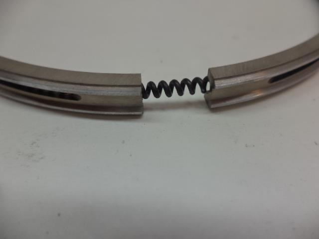 NEW GENUINE PORSCHE PISTON RINGS 060 198 151 R20T5