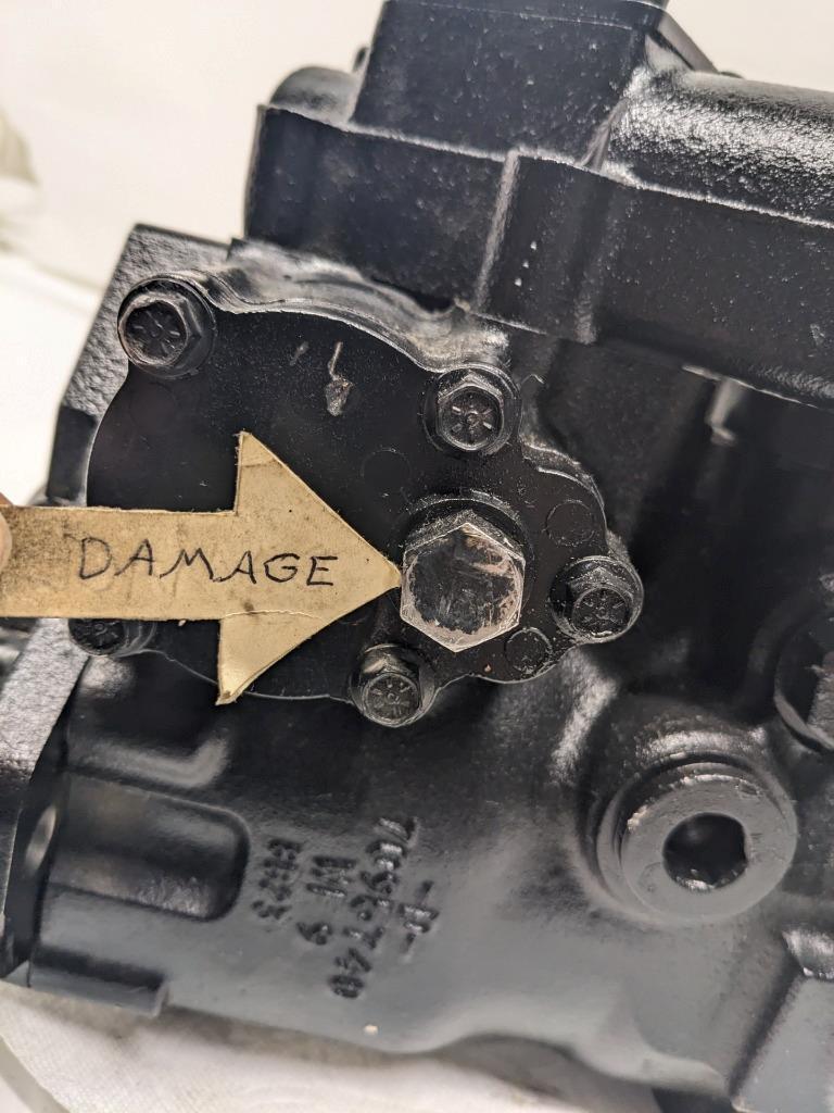 DANFOSS M46-20954 HYDRAULIC PUMP W/ DAMAGED PRESSURE CONTROL PILOT NEW H1