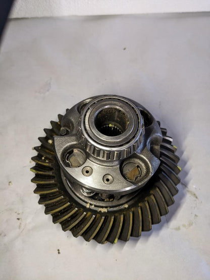 UNBRANDED 40 SPLINE/10 BOLT DIFFERENTIAL w/ LOCKER 0441241-1 NEW R23
