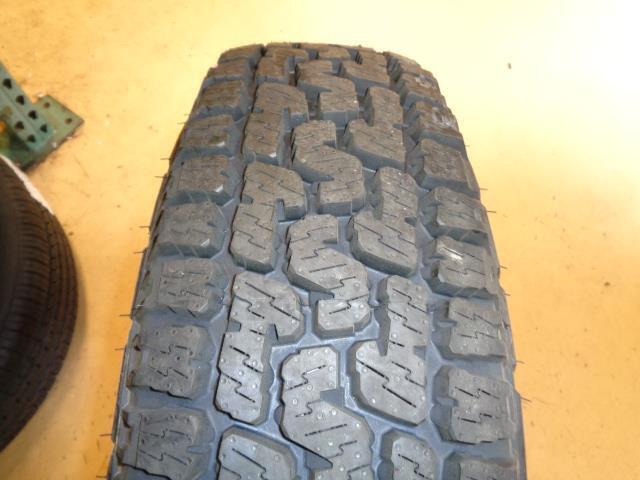 PIRELLI SCORPION ALL TERRAIN PLUS LT 235 80 17 120/117R LRE TIRE 2726300 BQ3