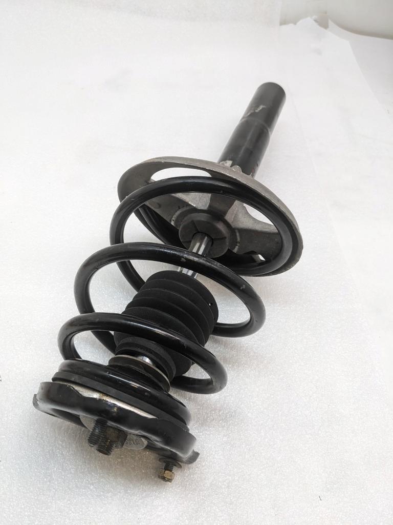PORSCHE 911/996 LEFT FRONT STURT WITH SPRING 99634304318 USED R23