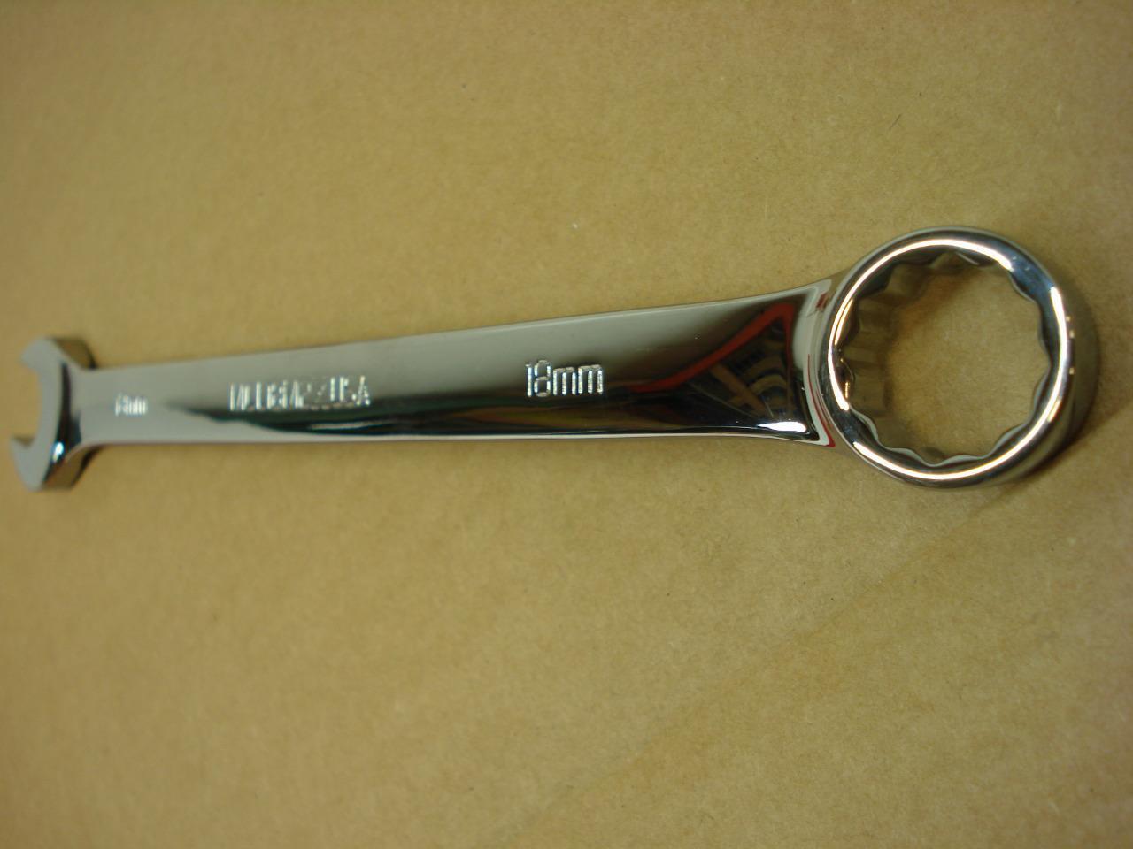 MATCO TOOLS 18MM 12PT LARGE COMBINATION WRENCH MCL18M2X CHROME POLISH R22T4