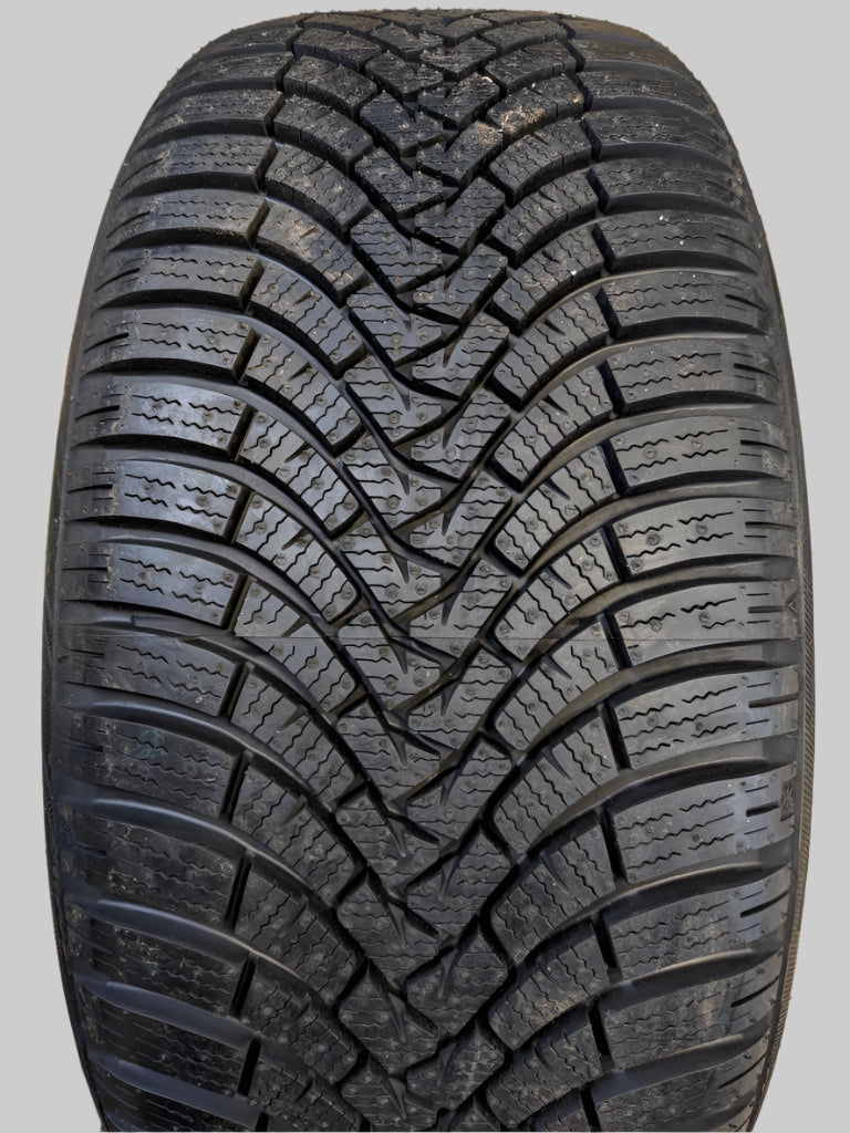 2 FALKEN EUROWINTER HS01 P 225 40 18 92W XL TIRES 28523892 CQ1
