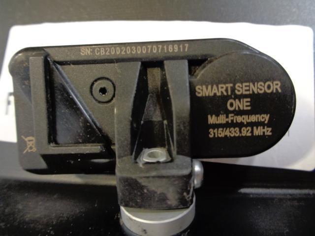 3 DUB S252 CLOUT GLOSS BLACK W/ MILLED ACCENTS 24X10 ET30 6X5.5 S25224008430 SR